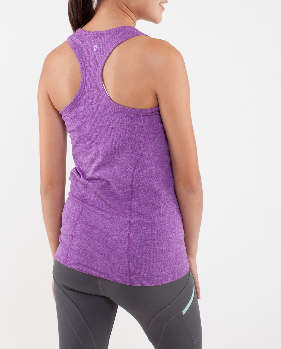 ivivva fly tech